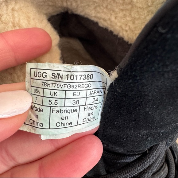 UGG Australia AZARIA Stout LEATHER SHEEPSKIN WATERPROOF DUCK BOOTS - Picture 9 of 12